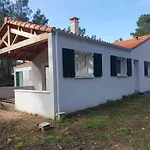 Maison Bord De - Sur *